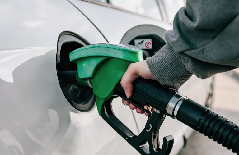 Comment économiser du carburant dans votre voiture ?